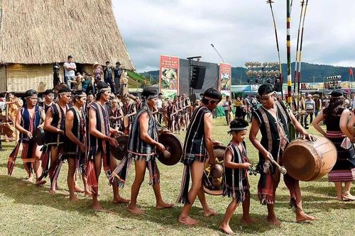 Văn hóa gắn kết cộng đồng, nâng cao đời sống