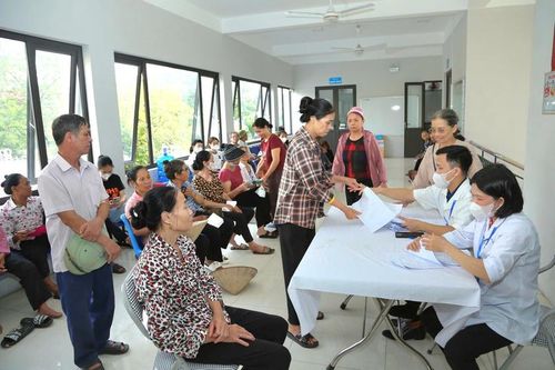 Một xã tại Hà Nội khám sức khỏe miễn phí cho 60.000 người dân đến hết tháng 10/2025