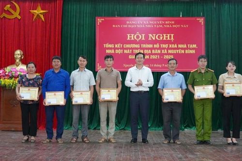 Xã Nguyên Bình tổng kết chương trình xóa nhà tạm, nhà dột nát