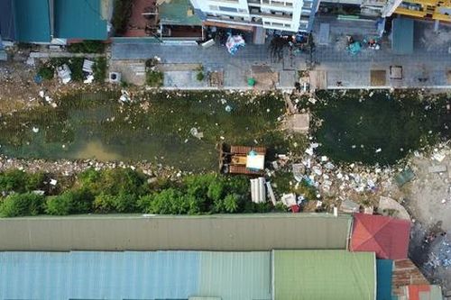 Dân 'kêu trời' vì dự án đường vào Đại học Hà Nội thi công dang dở, ô nhiễm nghiêm trọng