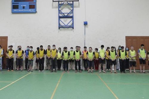 Bóc gỡ đường dây lừa đảo công nghệ cao xuyên quốc gia