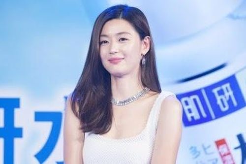 Phim có Jun Ji Hyun gây sốt