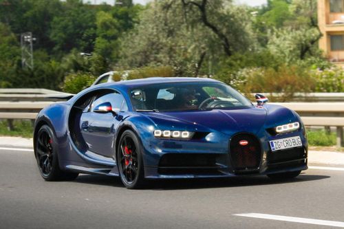 Bugatti Chiron khi đổ đầy bình xăng sẽ đi được bao nhiêu km?