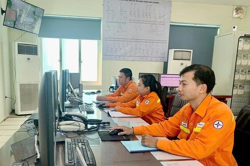 EVNNPT truyền tải điện an toàn, liên tục, ổn định trên 171,5 tỷ kWh điện