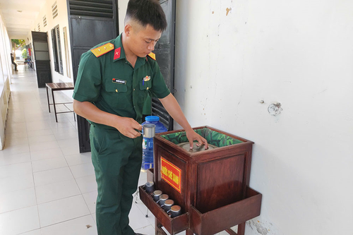 Cốc chè xanh - mát lành tình đồng đội