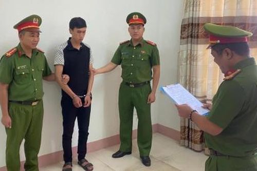 Bắt đạo chích vùng giáp ranh