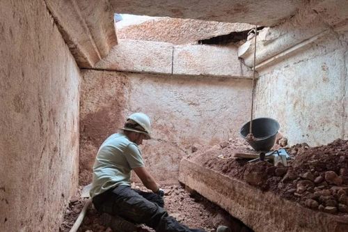 Khai quật mộ cổ giới thượng lưu La Mã, sửng sốt cảnh tượng bên trong
