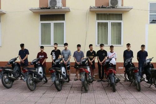Triệu tập nhóm quái xế cầm hung khí rượt đuổi nhau