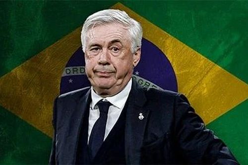 HLV Ancelotti hé lộ chuyện tái hợp Real Madrid
