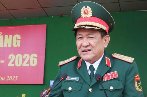 Ứng dụng khoa học công nghệ hiện đại trong đào tạo sĩ quan Việt Nam - Campuchia