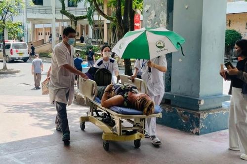 Cấp cứu 18 nạn nhân vụ tai nạn liên hoàn tại cao tốc Pháp Vân - Ninh Bình
