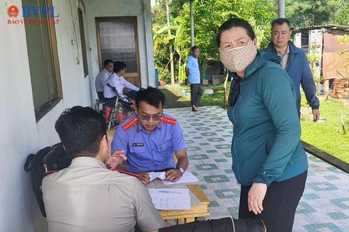 VKSND Khu vực 2 tỉnh Đồng Tháp kiểm sát cưỡng chế kê biên tài sản thi hành án