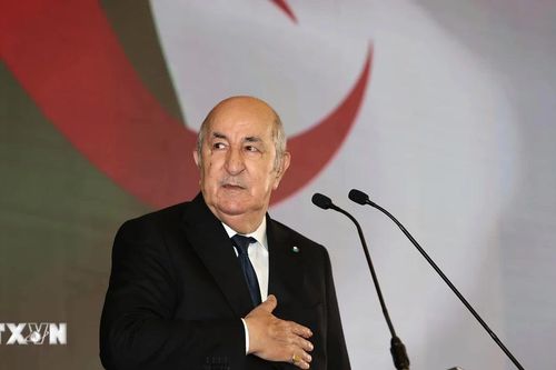 Tổng thống Algeria bổ nhiệm tân thủ tướng và các thành viên chính phủ mới