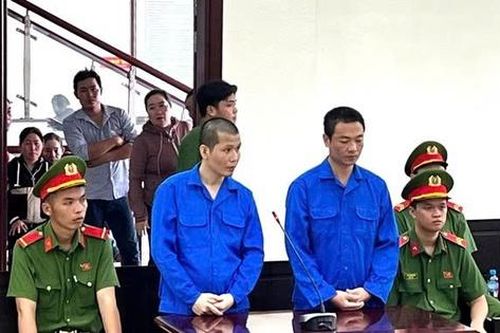 Hầu tòa vì khiến 1 người chết trong cuộc hỗn chiến tại quán karaoke