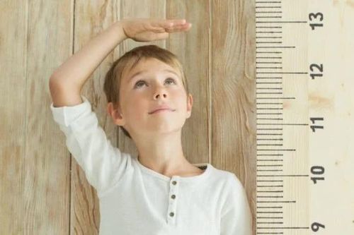 Ngừng ngay việc duy trì 5 thói quen xấu này nếu không muốn con thấp lùn