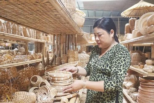 Làng nghề đan đát Khmer 'hồi sinh' giữa lòng Cần Thơ