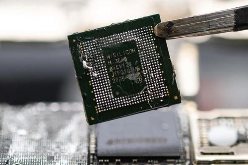 Trước thềm đàm phán thương mại, Trung Quốc điều tra chip Mỹ