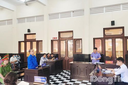 Lãnh 16 năm tù giam vì đâm chết bạn nhậu