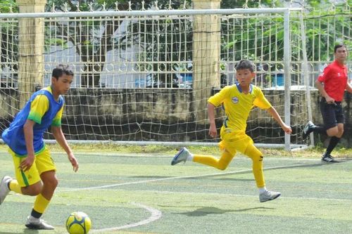 'Thắp lửa' đam mê bóng đá cho trẻ em Bahnar, Jrai