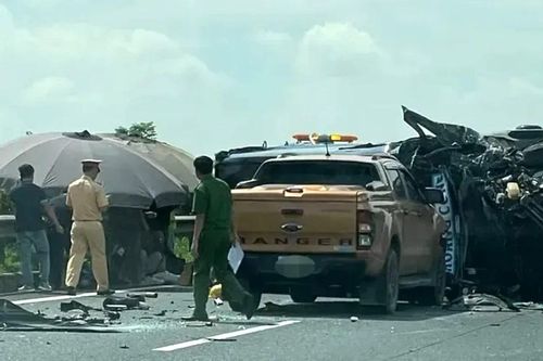 Nguyên nhân sơ bộ vụ 4 ô tô tông liên hoàn trên cao tốc Pháp Vân - Quốc lộ 45