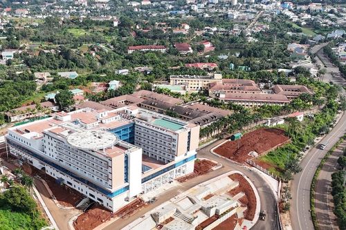 Cận cảnh bệnh viện trăm tỷ có bãi đáp trực thăng đầu tiên ở Lâm Đồng