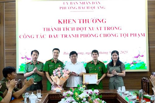 Phường Bách Quang: Khen thưởng đột xuất tập thể, cá nhân xuất sắc trong phòng chống tội phạm