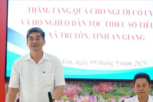 Tiếng nói cơ sở:Quan tâm bố trí cán bộ chuyên trách công tác dân tộc, tôn giáo tại cơ sở