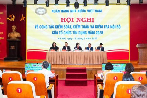 NHNN chỉ đạo kiểm soát chặt dòng vốn vào các lĩnh vực rủi ro cao