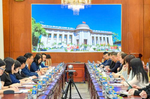 Phó Thống đốc NHNN Nguyễn Ngọc Cảnh làm việc với Đoàn công tác của Trung Quốc