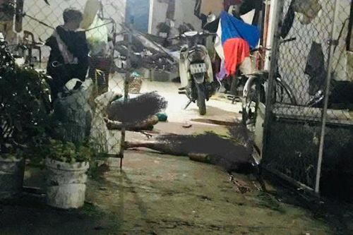 Hai vợ chồng tử vong bất thường trước cửa nhà trọ