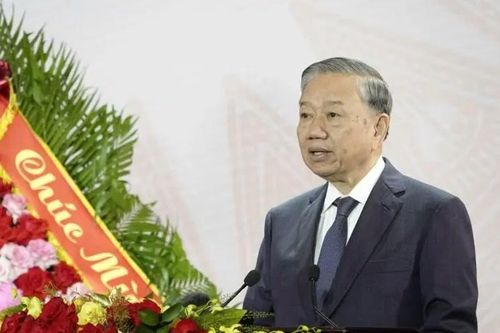 Tổng Bí thư: Công nghiệp quốc phòng phải vươn lên hiện đại