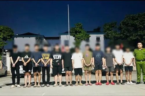 Hai nhóm thanh niên lao vào đánh nhau do ghen tuông