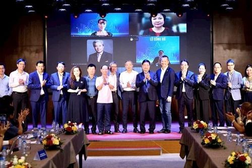 Sáng kiến 'Công - tư kiến quốc': Tạo lực đẩy mới cho khu vực kinh tế tư nhân
