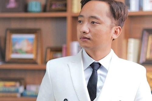 YouTuber 'chủ tịch giả nghèo' Hoàng Văn Đức có thu nhập khủng thế nào trước khi bị khởi tố?