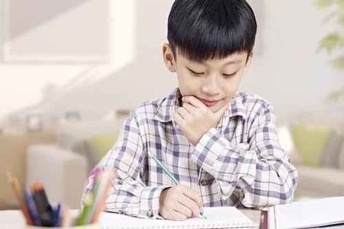 Một thói quen phụ huynh kiên trì rèn sẽ giúp con vượt xa bạn bè cùng trang lứa