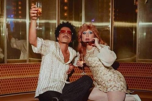 'Die With A Smile' của Lady Gaga - Bruno Mars phá chuỗi thống trị của Mariah Carey