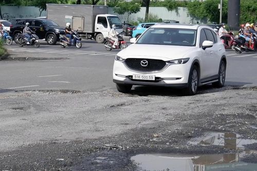 TP Hồ Chí Minh: Hầm chui 830 tỷ xuống cấp sau ít tháng thông xe