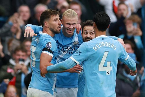 Man City hủy diệt MU như thế nào?