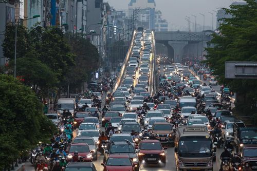 Hiệp hội sản xuất ôtô VAMA trấn an khách hàng sử dụng xe xăng ở Hà Nội