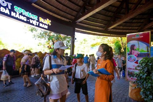 Đà Nẵng xây dựng du lịch văn minh, thân thiện với Bộ tiêu chí 'SMILE'