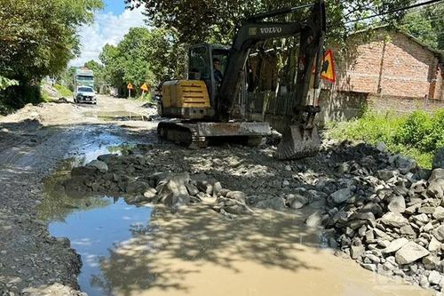 Đà Nẵng: Khốn khổ với tuyến Quốc lộ 14D xuống cấp nghiêm trọng