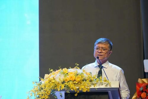 Giám đốc Sở GD-ĐT TPHCM yêu cầu trường ngoài công lập tăng cường gắn kết với trường công lập