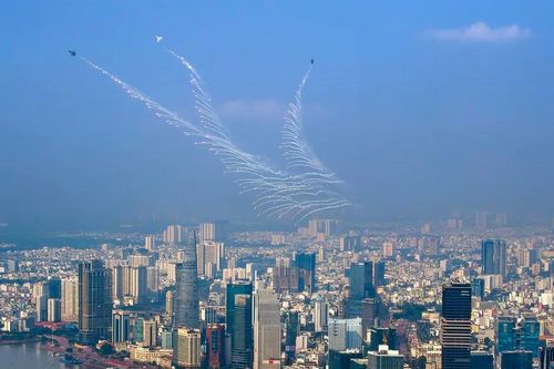 Tác phẩm về tiêm kích Su-30MK2 đoạt giải Nhất cuộc thi ảnh 'TPHCM - Sắc màu mới'