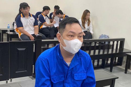 'Công an rởm con cháu cụ chánh' lừa đảo tiền tỷ mở cửa hàng cá Lăng