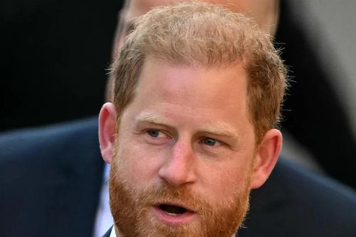 Harry giải trình về cuốn hồi ký chỉ trích Hoàng gia Anh