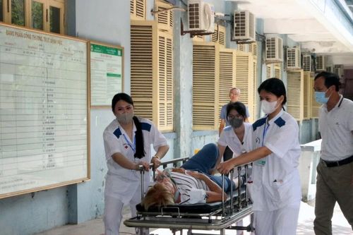 Tai nạn ở cao tốc Pháp Vân - Cầu Giẽ: 1 nạn nhân nguy kịch xin về, 2 người chuyển tuyến
