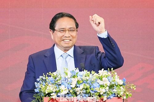 Thủ tướng Phạm Minh Chính nêu 5 câu hỏi, 6 mong muốn với doanh nhân Việt Nam