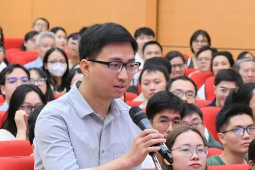 Bộ trưởng Y tế: Sẽ mở rộng chính sách hỗ trợ học phí, học bổng sinh viên y khoa