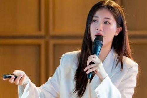 Khổng Hạnh Nguyên – nữ bác sĩ nội trú Học viện Quân Y và hành trình tới ước mơ nghiên cứu sinh tiến sĩ