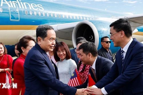 Chủ tịch Quốc hội Trần Thanh Mẫn bắt đầu thăm chính thức Malaysia
